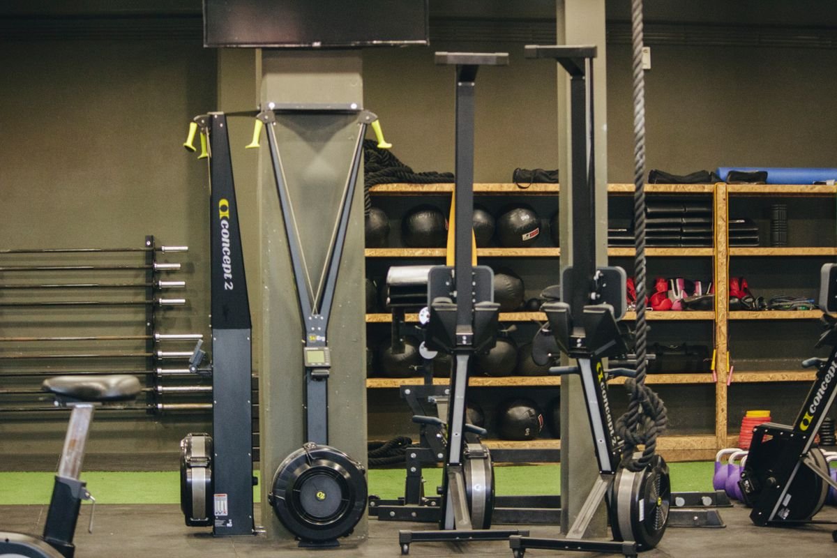 Clean, well-kept gym with fitness equipment